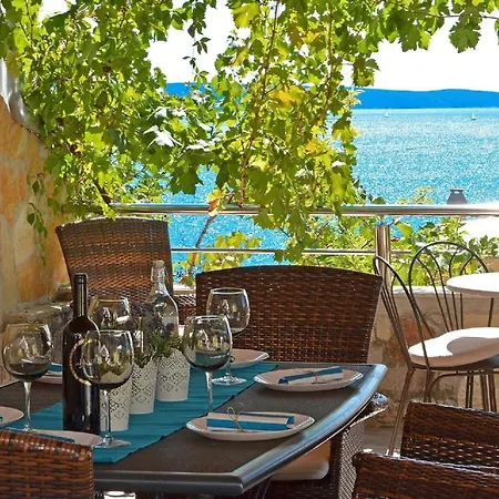 Mit Pool Am Hang An Einer Bucht Und Herrlichem Ausblick Holiday home *